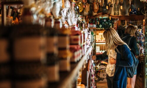 girl, shop, souvenirs